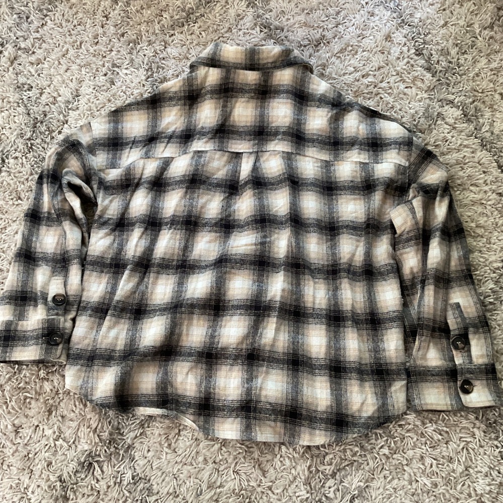 E&M Tan and Black Plaid Button Down Shacket Oversized Flannel Shirt Large - Picture 12 of 13